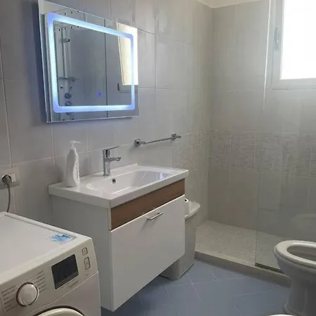 Mel 1 Lungomare Vlore, Albania Apartament Wlora