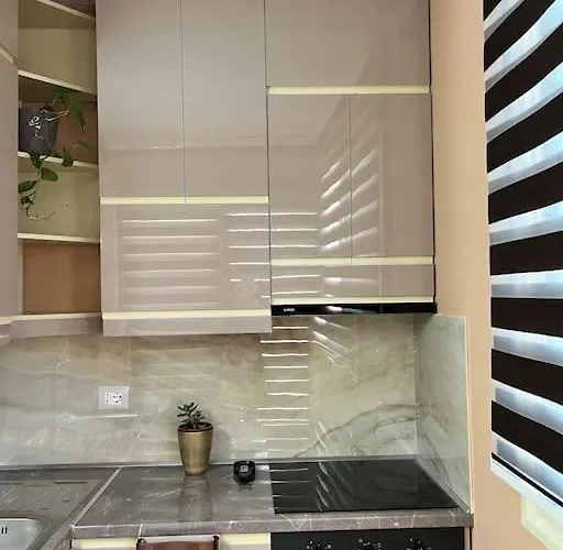 Mel 1 Lungomare Vlore, Albania