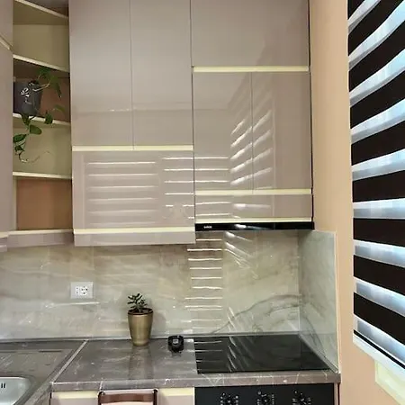 Mel 1 Lungomare Vlore, Albania