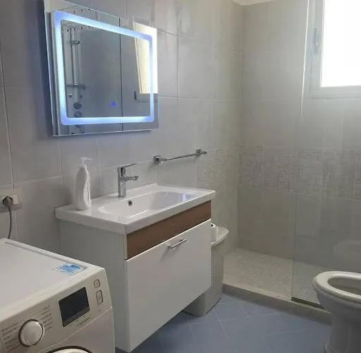 Mel 1 Lungomare Vlore, Albania Apartment Vlore