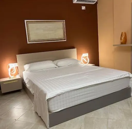 Mel 1 Lungomare Vlore, Albania *